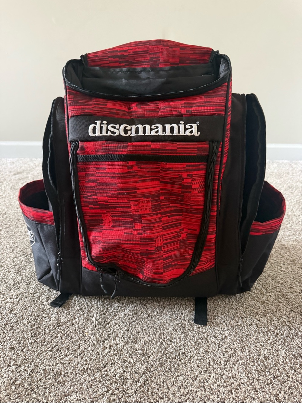Discmania Disc Golf Backpack Bag Red Black